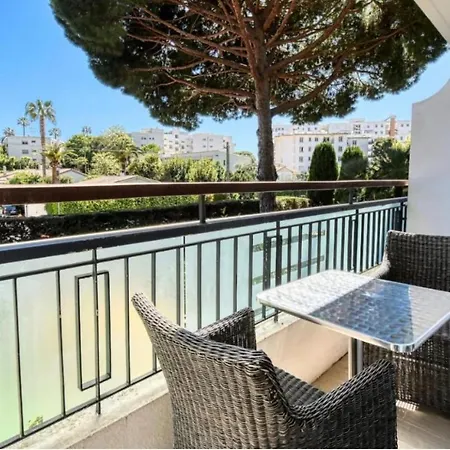 Superbe Lumineux Sur Cannes, à Quelques Minutes De La Célèbre Rue D'antibes ! Apartamento